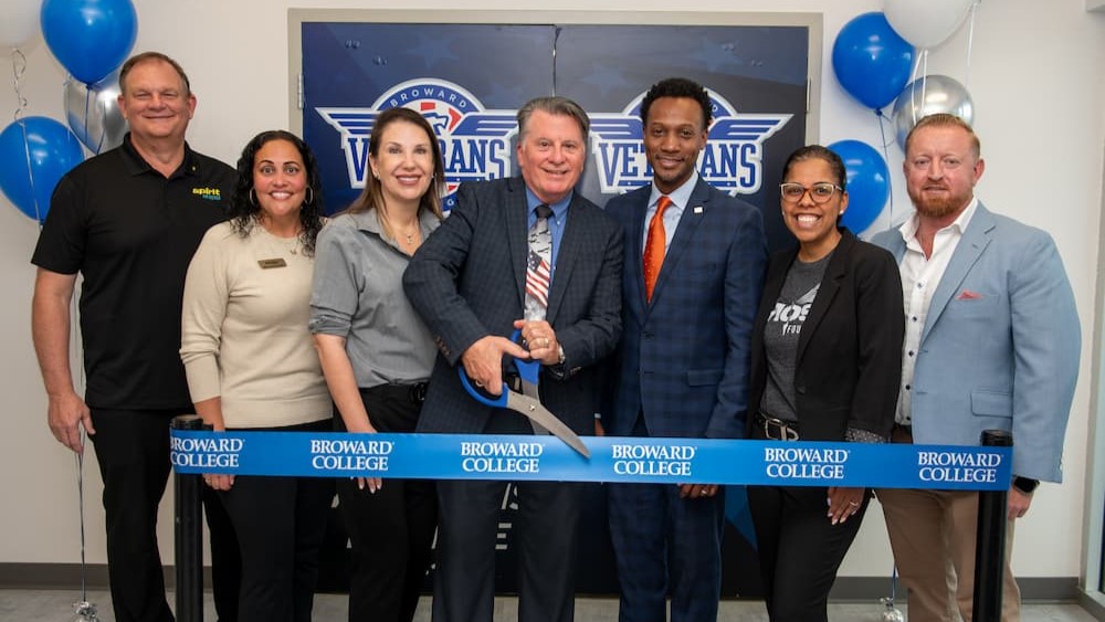 Broward College Unveils First Veterans’ Lounge  image