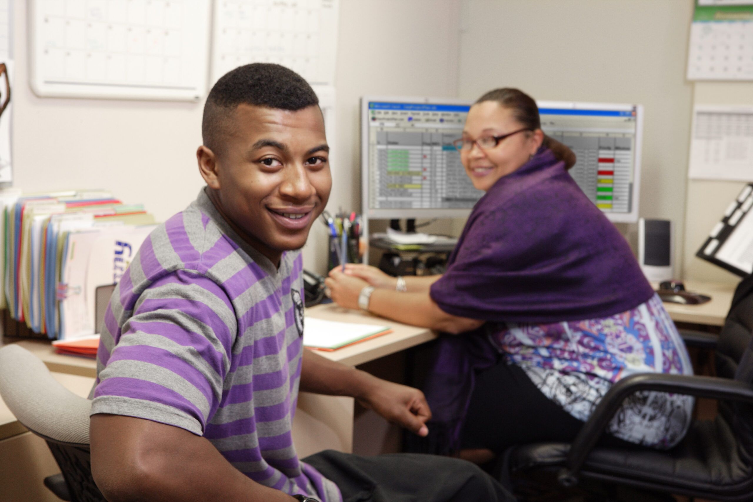 student in therapy session with mentor